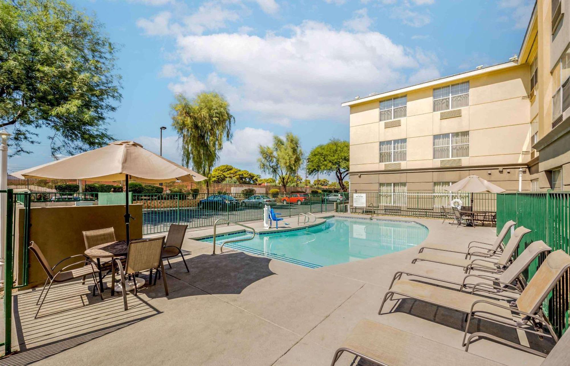 Mainstay Suites Las Vegas Flamingo Dış mekan fotoğraf